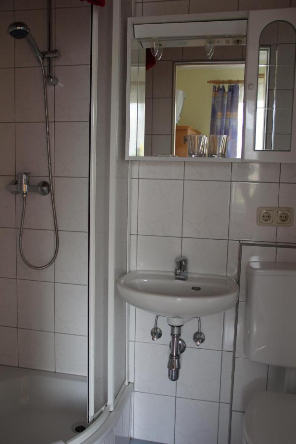 Gasthof-Pension Reidnwirt Baldramsdorf Chambre photo